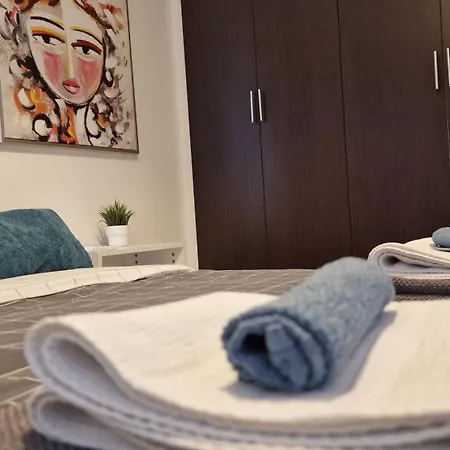 Blue Pearl With Pool In Kato Apartment Paphos