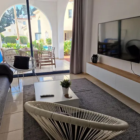 Blue Pearl With Pool In Kato Apartment Paphos